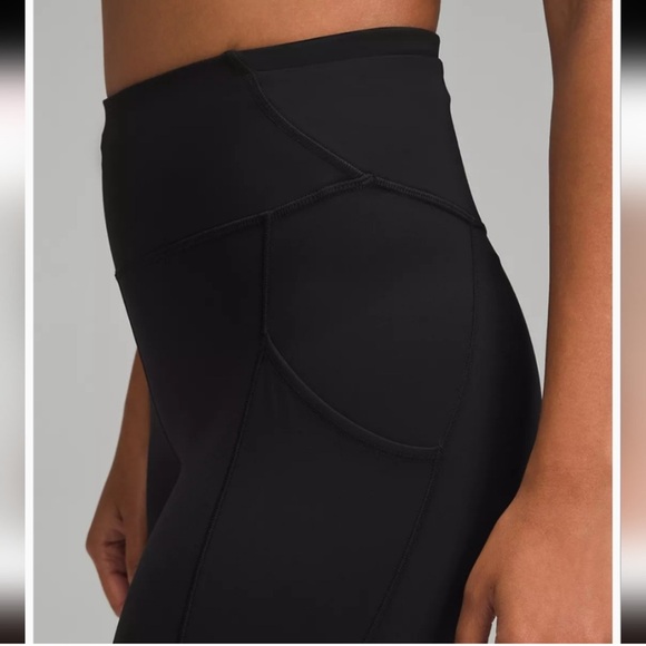 Lululemon Fast and Free Reflective Tight - Picture 5 of 10